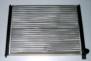 Wasserkhler T3 068121253E
